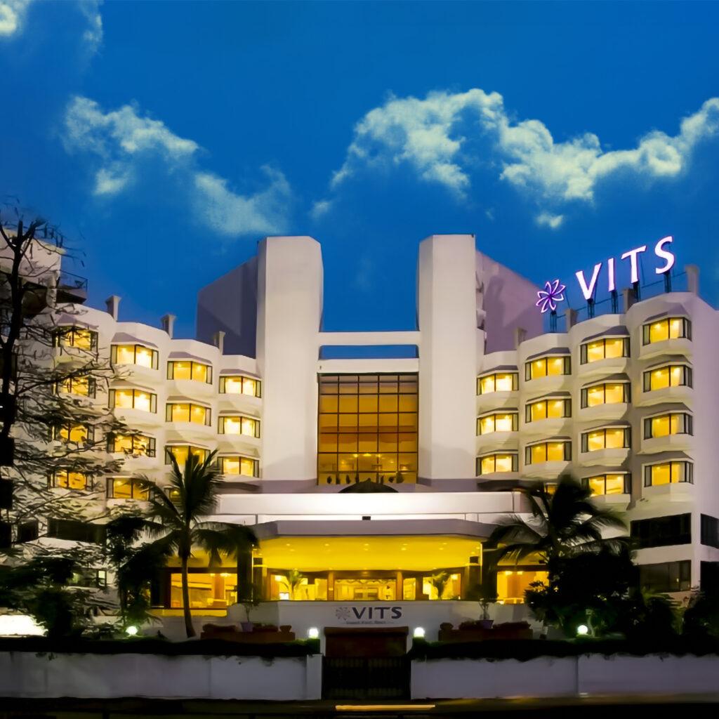 Hotels Booking in Maharashtra